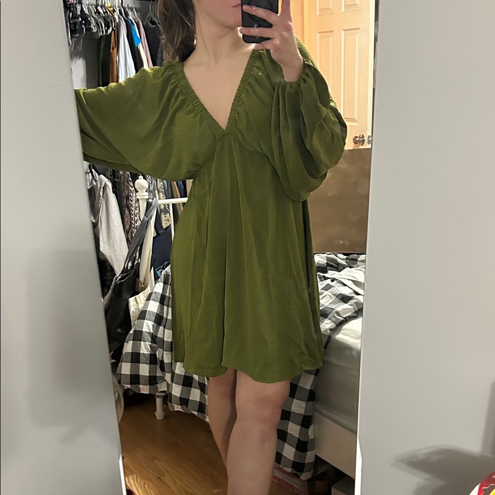 Fun Flowy Dress 🌱